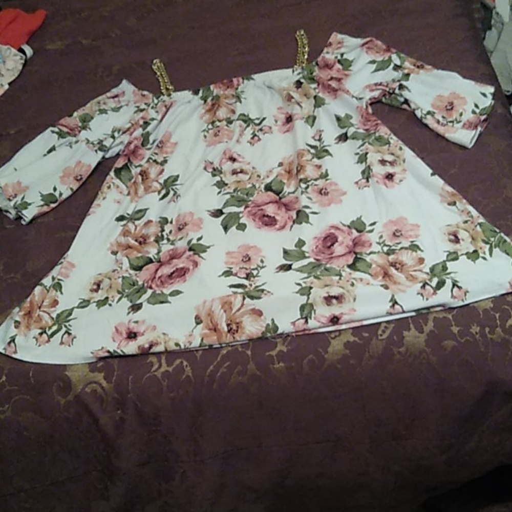 Women's off shoulder chain blouse